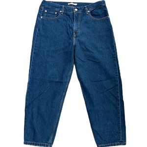 Levi’s Loose Taper Crop Jeans